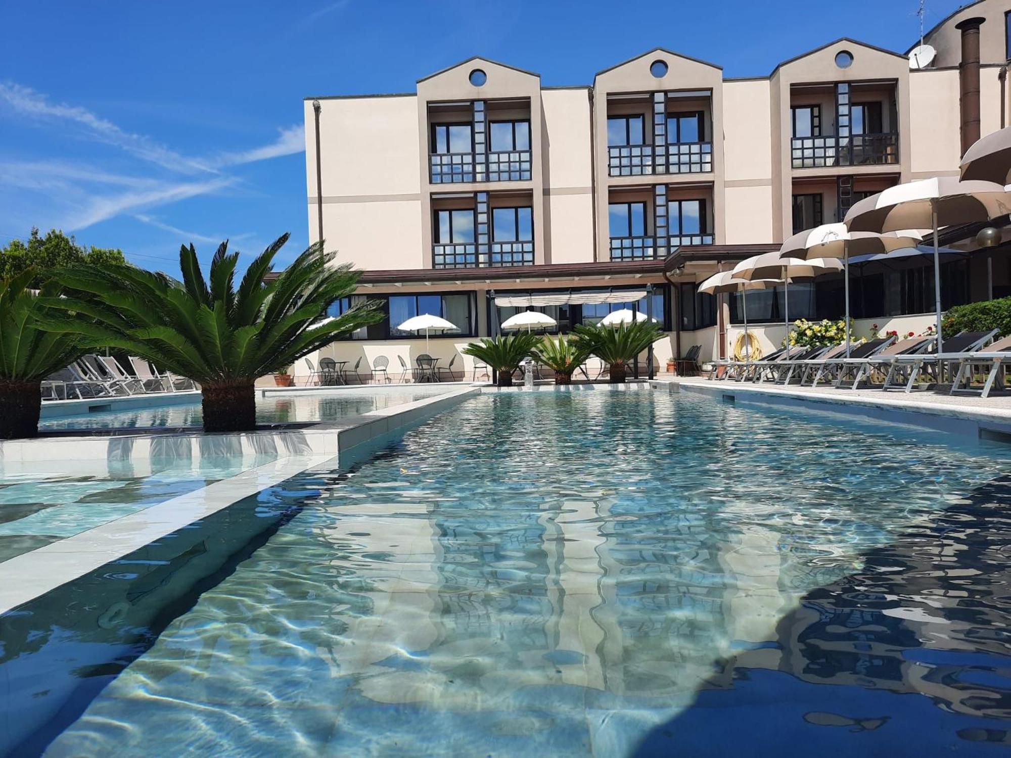 River Park Hotel Ameglia Eksteriør billede